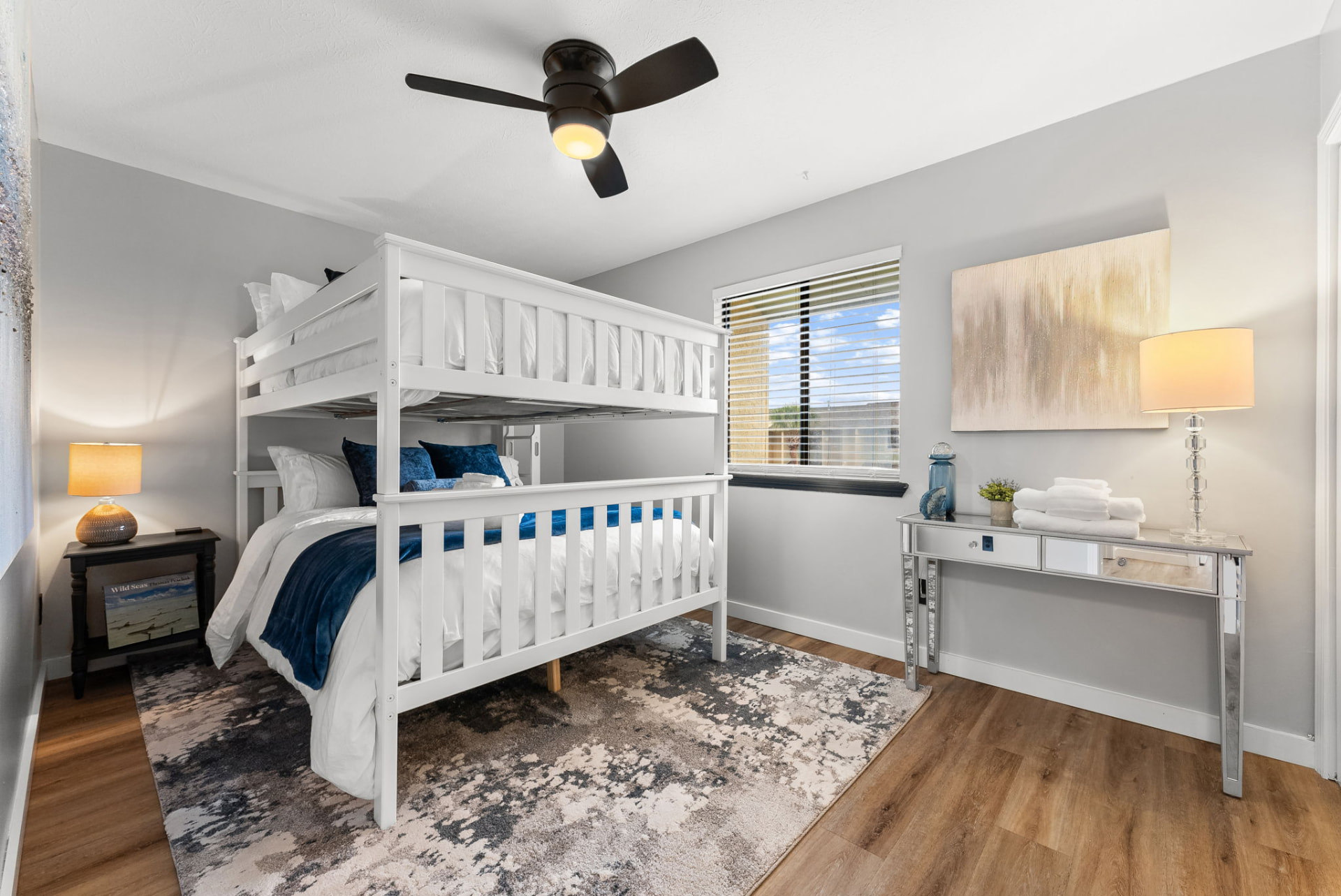Bunk room set up for families in Leslie's rental